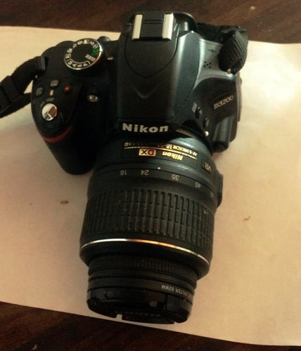Nikon D3200 + 18-55 Zoom 70-300 Y 18-200 Y 50 Mm. 7800 Sh