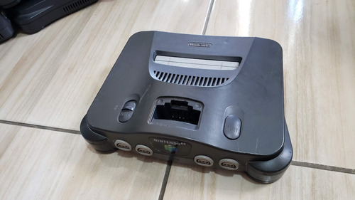 Nintendo 64 Só O Console Sem Nada. Funcionando Mas Vai Sem A Memoria O Resto Ok!!! R7