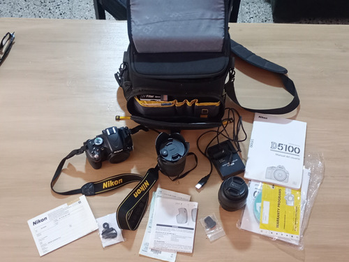 Cámara Nikon D5100, Lente Sigma 18-250 Macro, Bolso Y Extras