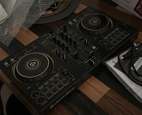 Pioneer Dj Ddj-400 Controlador Dj Rekordbox