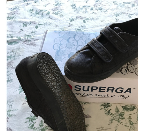 Zapatillas Negras Superga