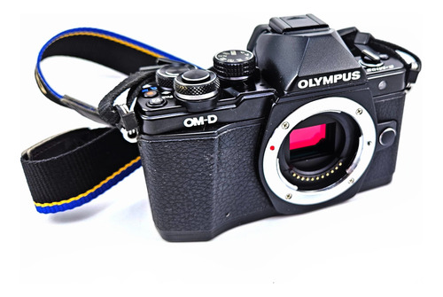  Câmera Mirrorless Olympus Om-d E-m10 Mark Ii Só Corpo