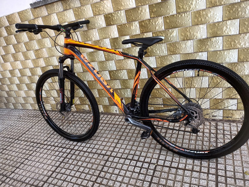 Bicicleta Venzo Vulcan Pro Color Naranja. Estado Impecable .