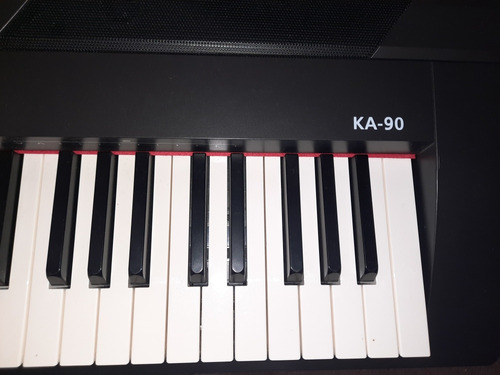 Piano Kurzweil K90