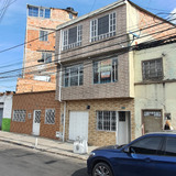 Casa Barrio Los Cerezos - Bogota 
