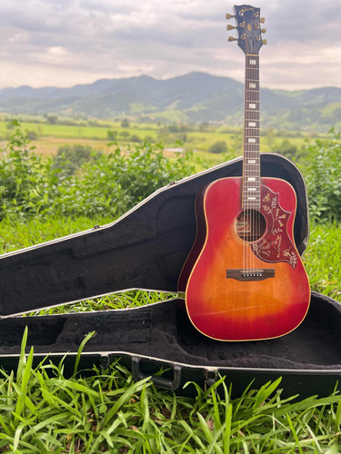 Violão Gibson Hummingbird Custom Ano 1980 A Vista 34200,00