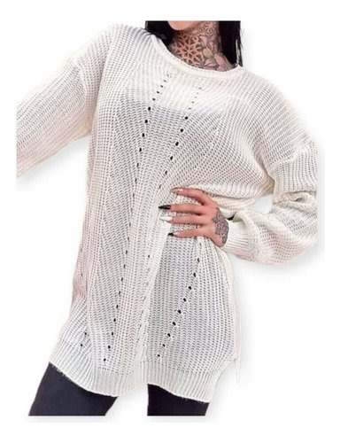 Sweater Oversize Detalle Calado Adelante Con Tajo Al Costado