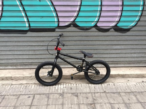 Bicicleta Deluxe 16 Negra Pro