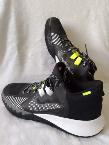 Tênis Nike Kyrie Flytrap V Black Tamanho 42 