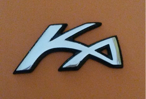 Emblema Ford Ka En Metal Pulido Foto 2