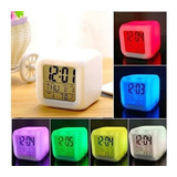 Reloj Despertador Cubo Cambia 7 Colores Temperatura Alarma Color Blanco