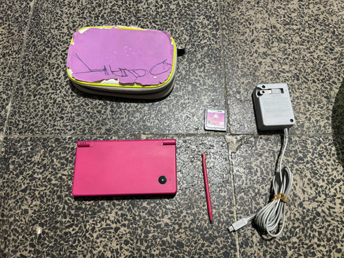 Nintendo Dsi Rosa Con Estuche Y Un Juego