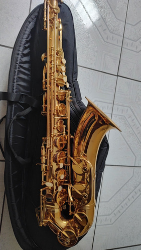 Saxofone Tenor 