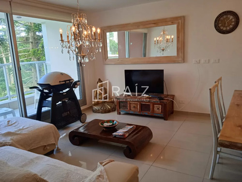 En Venta Apartamento 3 Dormitorios En Roosevelt - Imagen 2