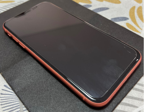 Apple iPhone XR 64 Gb - Coral - Bat 78% - Cargador Auricular