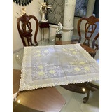 Mantelito O Carpeta Cuadrada  Bordada En Perlas Beige 85 Cm