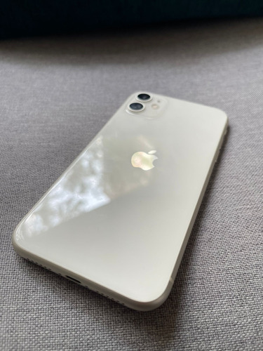 iPhone 11 64 G   Usado Buen Estado 