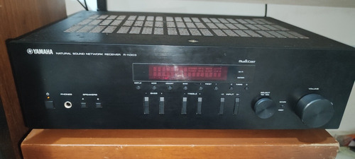 Amplificador Yamaha R-n303