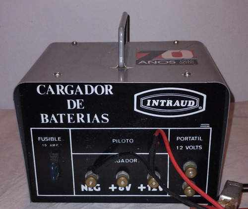 Cargador De Baterías Intraud C-10