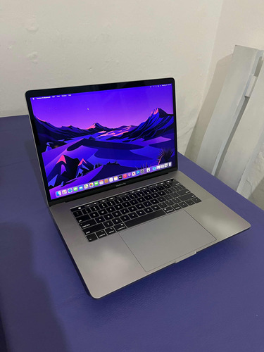 Macbook Pro Touch Bar 2018 15 PuLG 16 Ram 512 Ssd Core I7