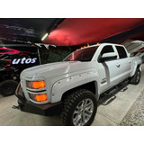 Chevrolet Silverado Doble Cabina 4x4