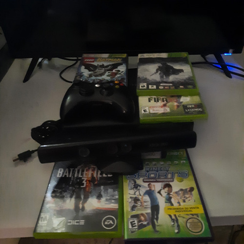 Xbox 360 Slim, Control, Kinet Y 5 Juegos 