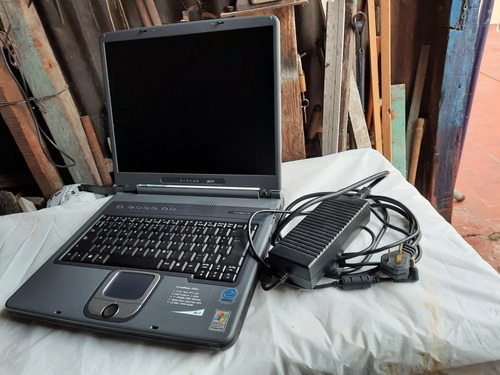 Netbook Acer Travelmate 243lc 