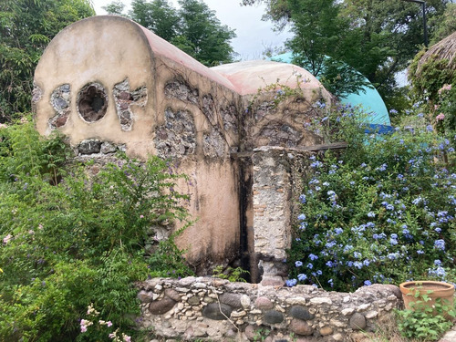 Oasis Queretano, Terreno Rural Con Manantial De Agua, Más De 50 Árboles Frutales, 300 Plantas Aromáticas, Tierra De Cultivo Y Hermosas Construcciones. Rentable Para Cursos De Fin De Semana O En Airbnb