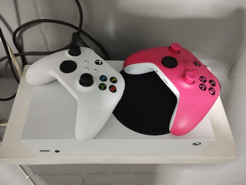 Xbox Series S +2 Controles 