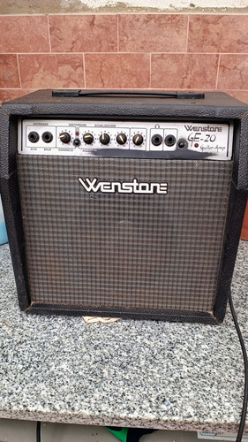 Amplificador De Guitarra Wenstone Ge-20