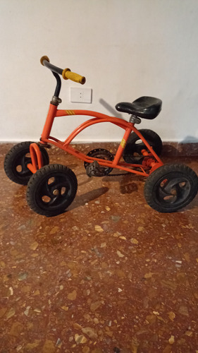 Cuatriciclo A Pedal Niños Antivuelco 