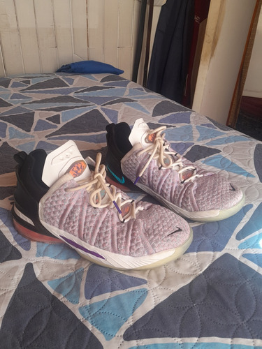 Zapatillas Nike Lebron Xviii 