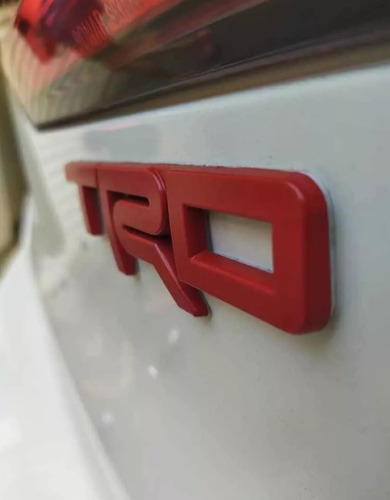 Emblema Trd En Color Rojo Para Rusticos 4x4 Toyota  Foto 2