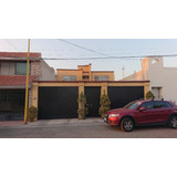 En Venta Casa De 3 Recámaras, 3 Cocheras, 2 1/2 Baños, Amplio Jardin Con Asador Techado, Cuarto De Lavado En La Concepción Ii