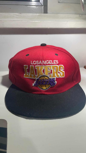 Gorra New Era Los Angeles Lakers Roja Impecable
