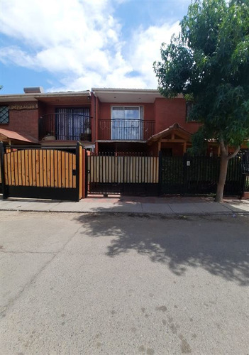 Casa En Venta De 3 Dorm. En Puente Alto