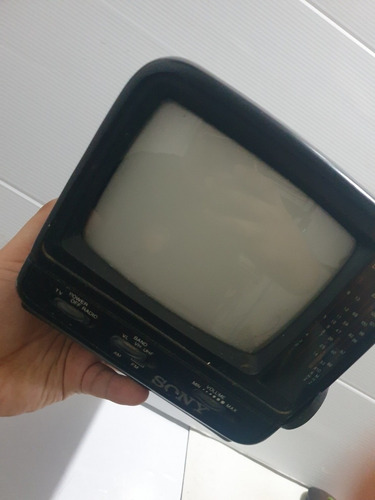 Televisión Sony Portátil Y Radio De 1996