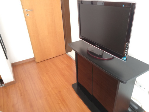 Mesa Tv Lcd Led Con Puertas De Vidrio Negro