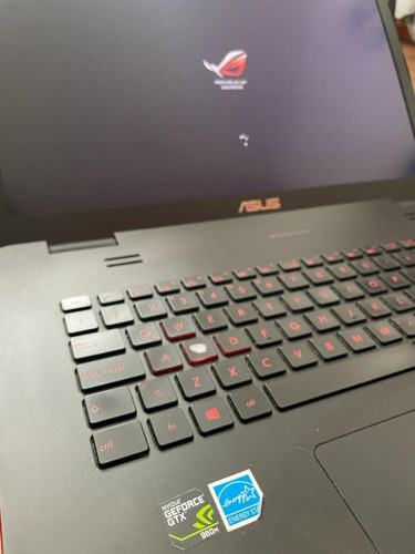 Laptop Asus Rog 17  8gb-512gb- Gtx960m