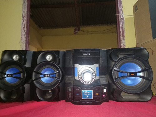 Equipo De Musica +3 Parlantes Color Azul Negro