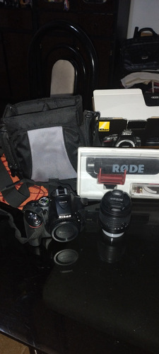 Cámara Nikon D5300 Con Bolso, Lente Y Micrófono Rode