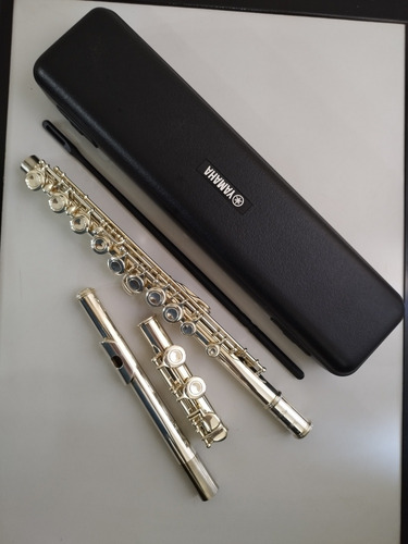 Flauta Yamaha Yfl-221s Semi-nova Made In Japan.0453.