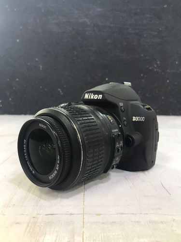  Nikon Kit D3000 + Lente 18-55mm Vr Dslr