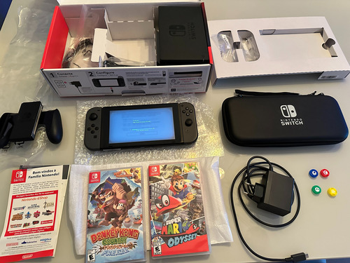 Console De Jogos Nintendo Switch 2ª Geração Cinza - 32gb + Cartão De Memória + 2 Jogos