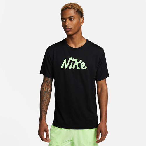 Remera Para Hombre Nike Drifit Uv Miler Studio 72 Negro