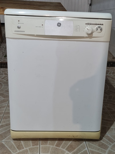 Máquina De Lavar Louça Ge 12 Serv 5 Prog (necessita Reparo)