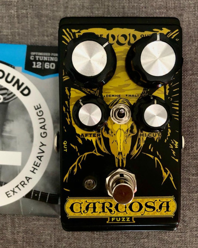 Pedal Analógico Carcosa Fuzz