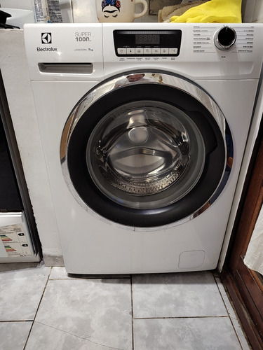 Lavarropa Electrolux 1000rpm 7kg - Mod. Ela07w