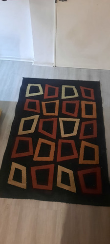 Alfombra Negra Diseño Geometrico 100 Cm X 150cm