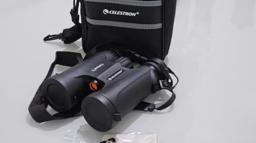 Binóculo Celestron Outland 10x42  Roof Prism Cor Preto Novo